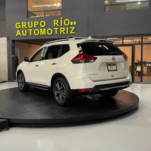 Nissan X-Trail 2.5 Advance 3 Filas Cvt