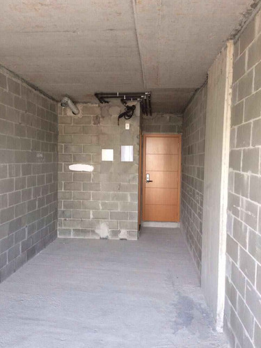 Sala Comercial À Venda Na Avenida Das Américas, Recreio Dos Bandeirantes, Rio De Janeiro - Rj - Liv-2061
