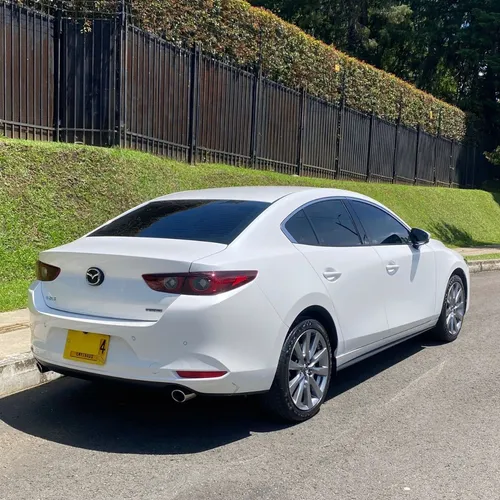 Mazda 3 2.0 Grand Touring At Hibrido Ligero - Mhev