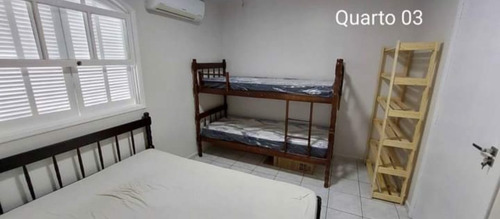 Casa Com Piscina Em Guaratuba, Litoral Paranaense.