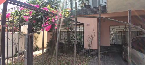 Venta Ph Al Frente En Palomar Con Jardin Y Cochera