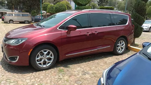 Chrysler Pacifica Limited