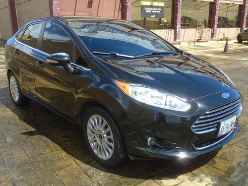 Imagen 9 de 15 de Ford Fiesta Titanium - Automática
