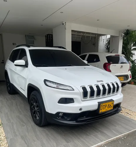 Jeep Cherokee 3.2 Longitude Plus