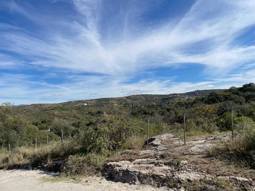 Tanti Lotes 2.500 M² Con Escritura Y Vistas