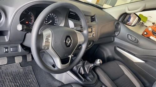 Imagen 8 de 15 de Renault Alaskan Confort 4x2 2.3 Turbo Base Diesel En Stock H