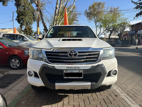 Toyota Hilux 3.0 Cd Srv Cuero 171cv 4x2