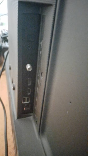 Imagen 4 de 5 de Smart Tv 40 Pulgadas Hisense Reparar O Repuesto - Android