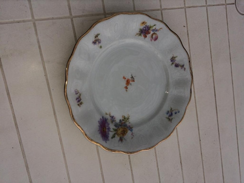 Plato De Porcelana Europea Antiguo Con Borde Dorado Y Sello (Usado)