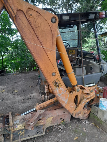 Imagen 4 de 8 de Vendo Piezas De Retroexcavadora Para Respuesto
