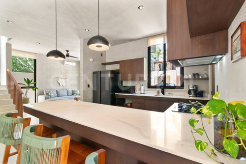 Villa En Venta Tulum De Tres Habitaciones Y Tres Baños Y Medio Ubicacion Ideal