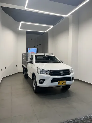Toyota Hilux 2.7 Chasis 4X2