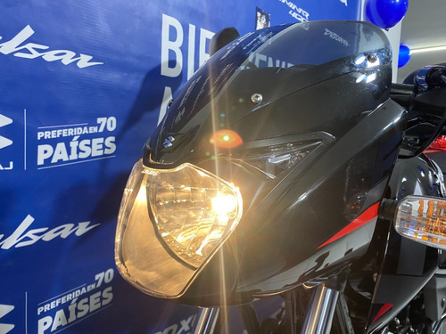 Imagen 18 de 22 de Bajaj Pulsar 180 Fi 2023
