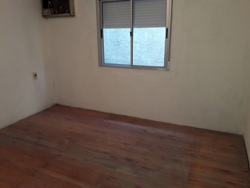 Imagen 8 de 11 de Venta De Padron Unico Con Cuatro Unidades. Galpon Y Tres Apartamentos.