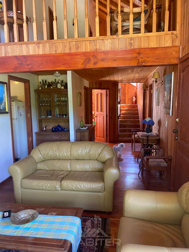 Arriendo Casa De 5 Dorm. En Rivera Del Rio Liucura En Pucón