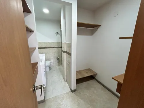 Apartamento En Arriendo Ubicado En El Poblado Sector Castropol (26959).