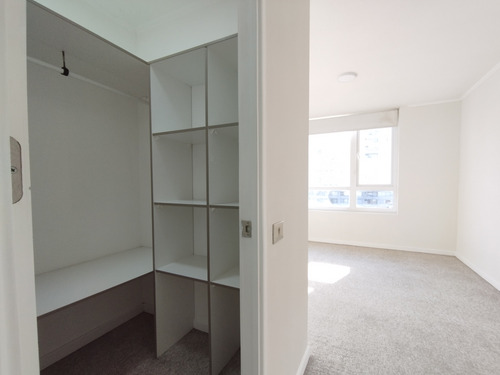Arriendo Amplio Departamento 1d 1b Y Bod San Miguel