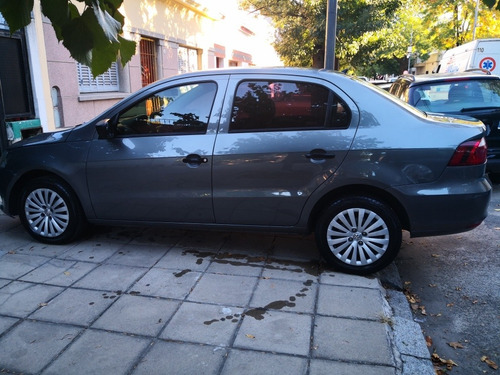 Volkswagen Voyage 1.6 Comfortline 101cv 2013