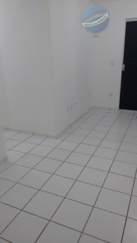 Imagem 7 de 15 de Apartamento No Planalto Com 2 Quartos, Sendo Um Suíte, Em Ótima Localização - Residencial Santana - Ap0058