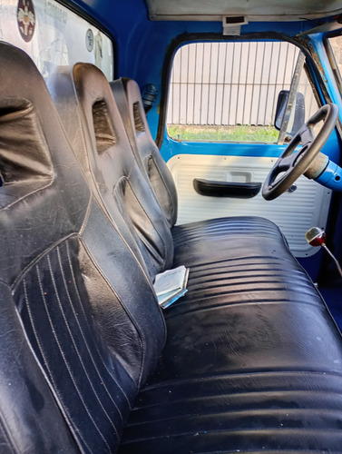 Ford F-100 4.2 V8
