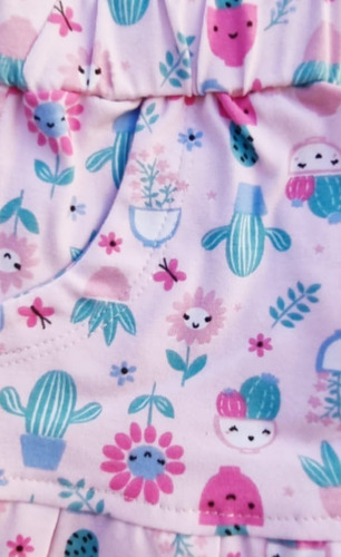 Imagen 2 de 3 de Conjunto Short Estampado C/ Volado Y Remera Lisa Bordada