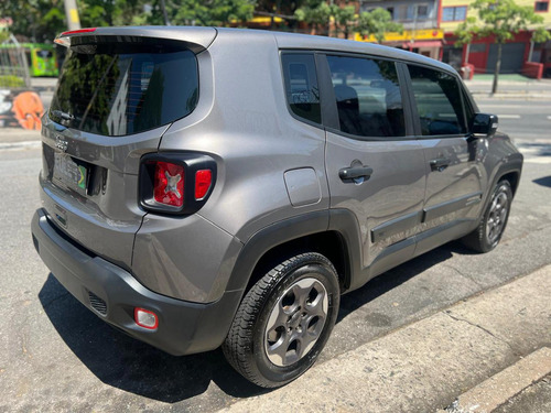 Jeep Renegade 1.8 Flex Aut. 5p