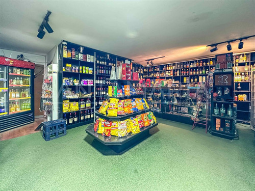 Venta Local Comercial Av. Cataluña, Concepción