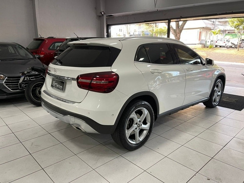 Imagem 4 de 13 de Mercedes-benz Classe Gla 2018 1.6 Advance Turbo Flex 5p