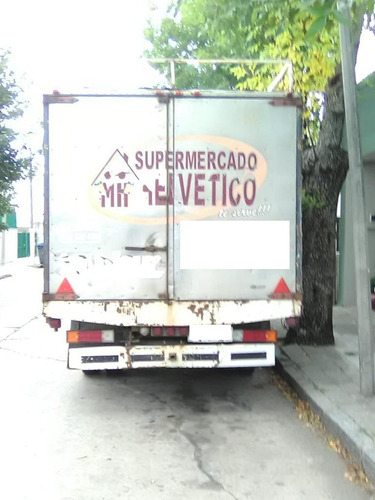 Camion Yuejin Con Caja
