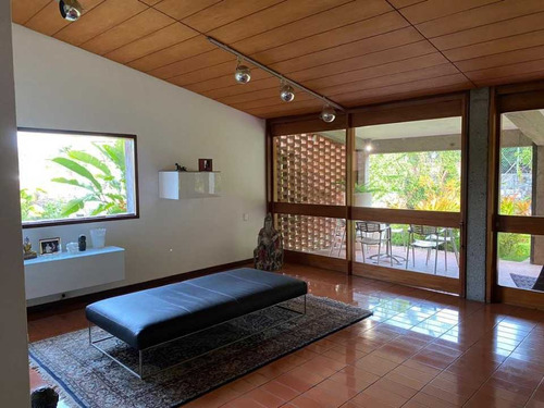 Imagen 4 de 7 de Se Vende Casa 1400m2 4h+s/3.5b+s/7p Prados Del Este