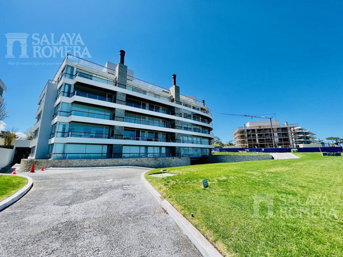 Venta:  3 Dormitorios Penthouse Playa Mansa Punta Del Este