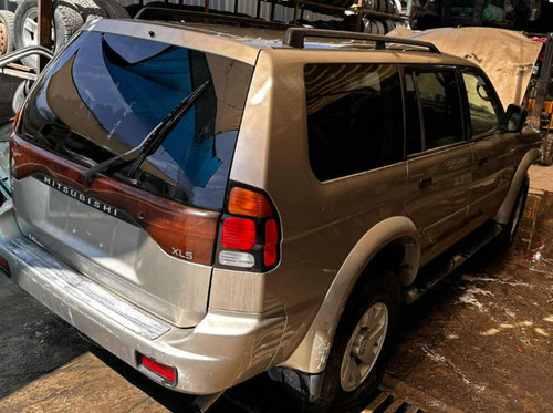 Mitsubishi Montero Sport Xls Qc Vud 5 Pasajeros At
