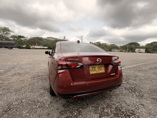 Nissan Versa 1.6 Advance