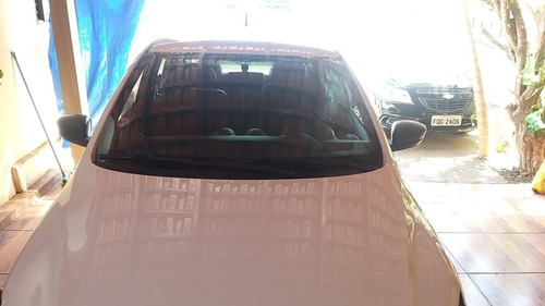 Volkswagen Gol Gol 1.0 Track 8v