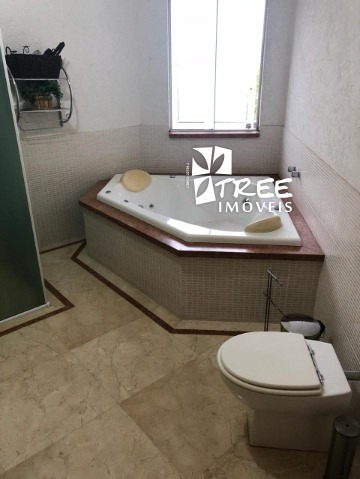 Imagem 27 de 28 de Venda Sobrado Condomínio Arujázinho 5, Excelente Imóvel, Com A/t 634m² A/c 587m² Distribuídos Em 04 Suítes Sendo 01 Máster Com Hidro. Consulte-nos. - Ca01355 - 32065787