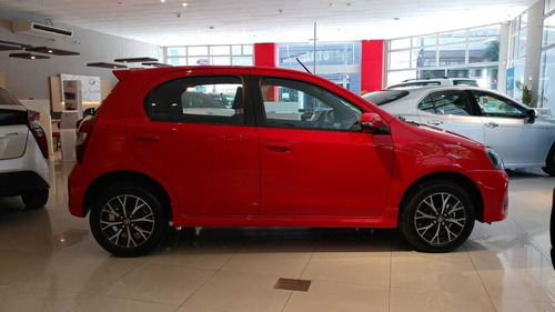Toyota Etios Xls 6m/t 5p My21