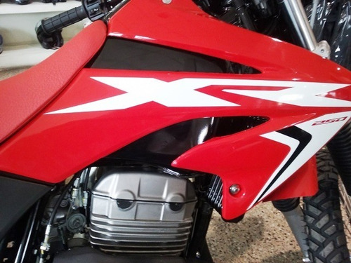 Imagen 12 de 15 de Honda Xr250 Tornado 2023 0km
