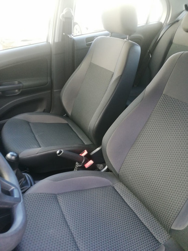 Imagen 15 de 15 de Volkswagen Gol 2020 1.6 Trendline Mt
