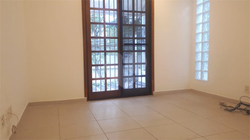 Imagem 13 de 30 de Casa Residencial Ou Comercial Reformada Com 6 Salas Amplas + 2 Vagas !!! - Reo120126