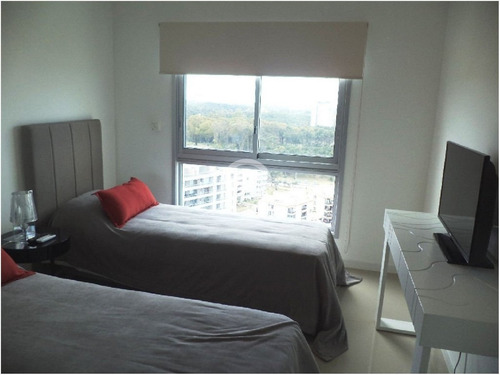 Edificio Con Servicios, Wind Tower!!- Ref: 2642