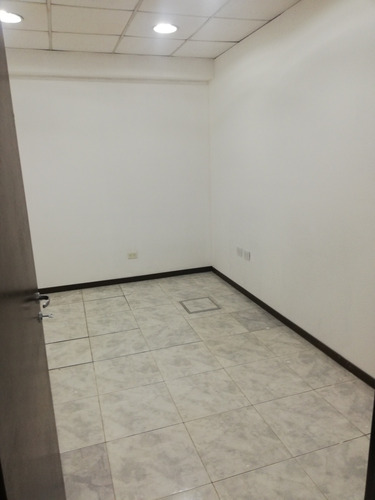 Oficinas Usos Multiples Centro De Monte Grande A Estrenar