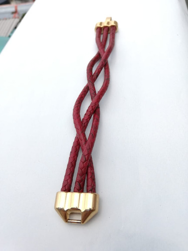 Pulsera Con 3 Correas Trenzadas.