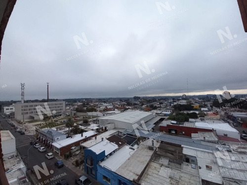 Imagen 1 de 8 de Vende Apartamento De 2 Dormitorios En Pleno Centro De Maldonado. - Maldonado Maldonado