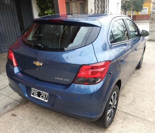Imagen 10 de 15 de Chevrolet Onix 1.4 Ltz Mt 98cv 2016