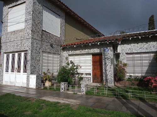 Casa  En Venta Ubicado En Quilmes Oeste, Quilmes, G.b.a. Zona Sur