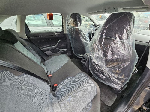 Volkswagen Nivus 1.0 200 TSI TOTAL FLEX COMFORTLINE AUTOMÁTICO