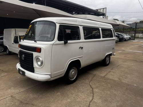Volkswagen Kombi 1.4 FLEX STD 9 LUGARES