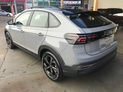 Imagem 3 de 11 de Vw Nivus Highline Com Pacote Bicolor 2022