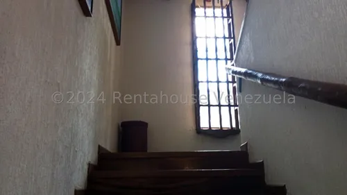Bellisima Propiedad, Casa Estilo Colonial En Venta Ubicada En Oripoto 24-27451