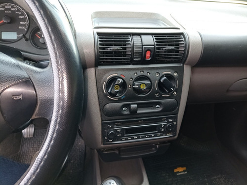Imagen 8 de 15 de Chevrolet Classic 2015 1.4 Ls Abs Airbag